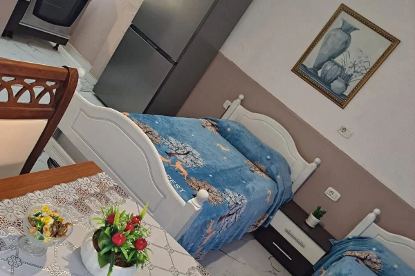 GARSIONERE 25000 LEKE.ALI DEM.