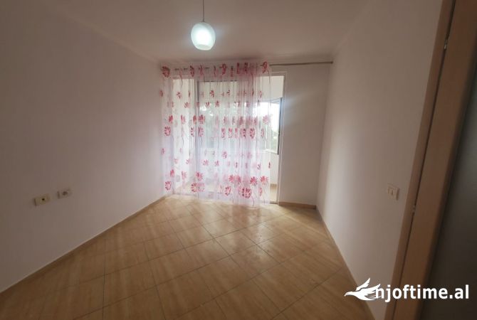 Shtepi ne shitje 1+1 ne Tirane - 92,000 Euro