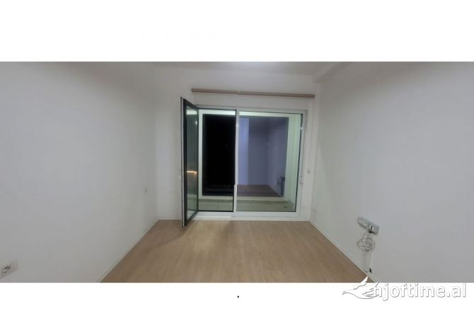 Shtepi me qera 2+1 ne Tirane - 700 Euro
