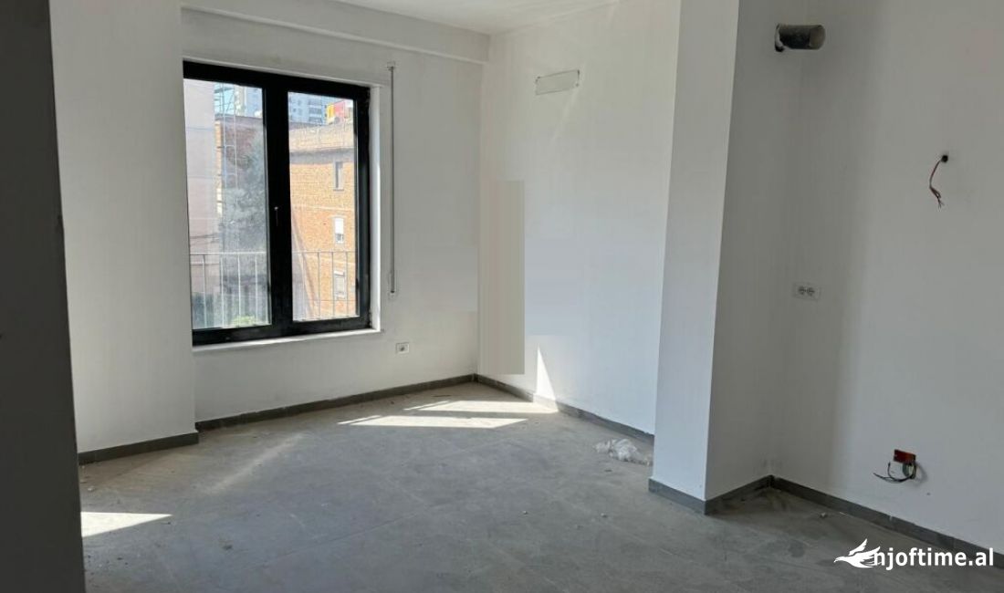 Shtepi me qera Apartament ne Tirane, 1+1, Mobilimi Bosh, pa mobiluar, Pagesa 45,000  Leke.