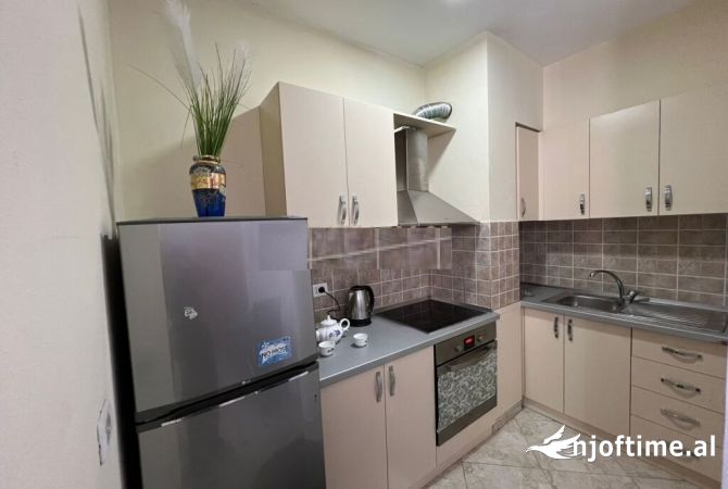Shtepi me qera Garsoniere ne Tirane - 500 Euro