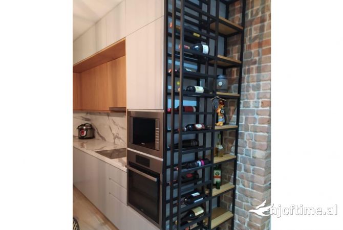 Shtepi me qera 2+1 ne Tirane - 700 Euro
