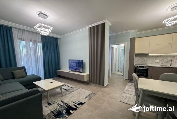 Shtepi me qera 2+1 ne Tirane - 800 Euro