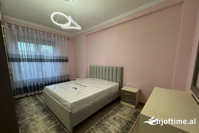 Shtepi me qera 2+1 ne Tirane - 800 Euro