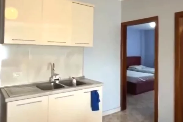 Shtepi me qera 2+1 ne Tirane - 60,000 Leke