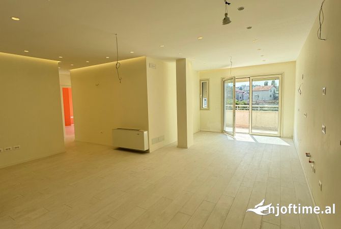 Shtepi ne shitje 3+1 ne Tirane - 170,000 Euro