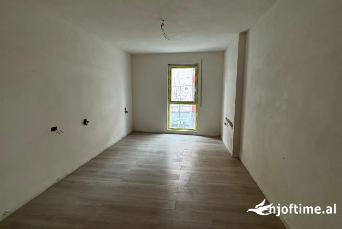 Shtepi ne shitje 1+1 ne Tirane - 150,000 Euro