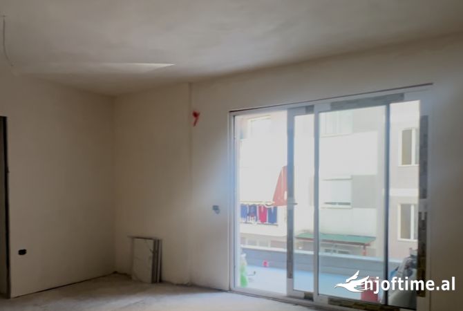 Shtepi ne shitje 2+1 ne Tirane - 120,000 Euro