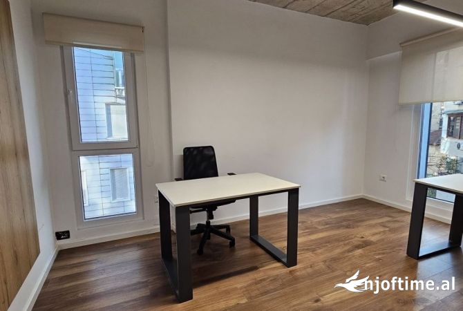 Ambient biznesi me qera 1+1 ne Tirane - 2,500 Euro