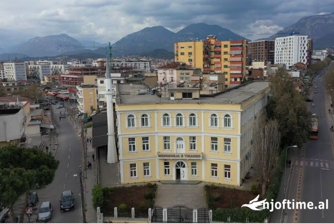 Ambient biznesi me qera 1+1 ne Tirane - 2,500 Euro