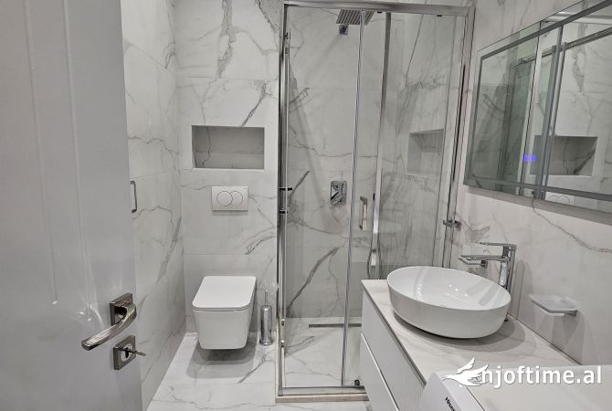 Shtepi me qera 2+1 ne Tirane - 1,500 Euro