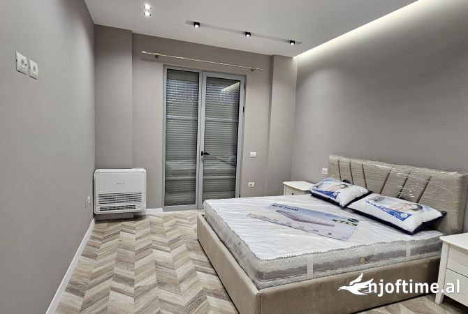 Shtepi me qera 2+1 ne Tirane - 1,500 Euro