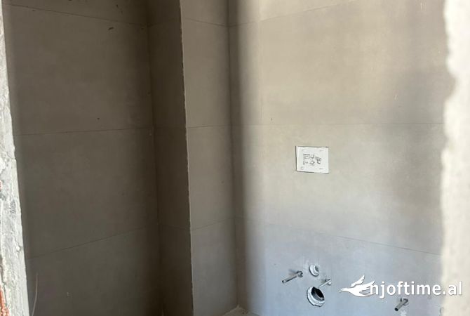 Shtepi ne shitje 2+1 ne Tirane - 155,000 Euro