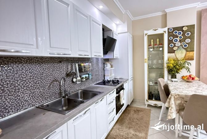 Apartment for sale in Tirana 2+1, Furnished