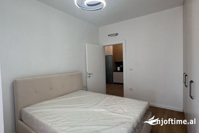 Shtepi me qera 1+1 ne Tirane - 450 Euro