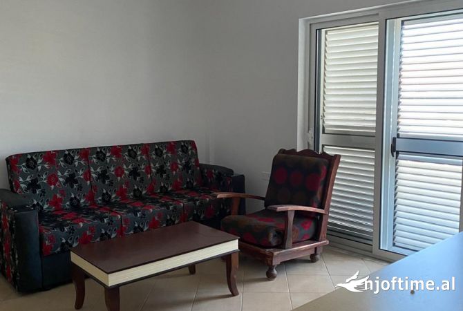 Shtepi me qera 1+1 ne Durres - 300 Euro