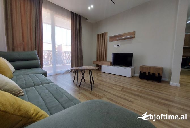 Shtepi me qera 2+1 ne Tirane - 60,000 Leke