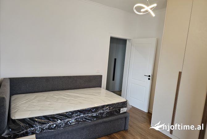 Shtepi me qera 2+1 ne Tirane - 750 Euro