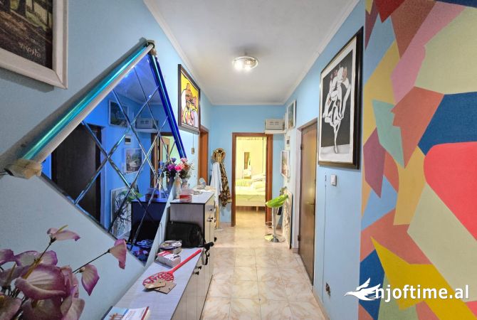 Shtepi ne shitje 1+1 ne Tirane - 100,000 Euro