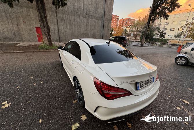 Auto in Vendita  a Tirana - 20,000 Euro