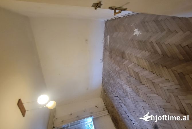 Shtepi ne shitje 2+1 ne Tirane - 112,000 Euro
