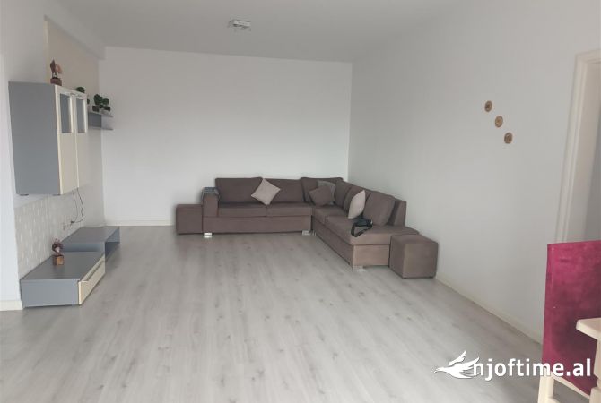 Shtepi me qera 3+1 ne Tirane - 500 Euro