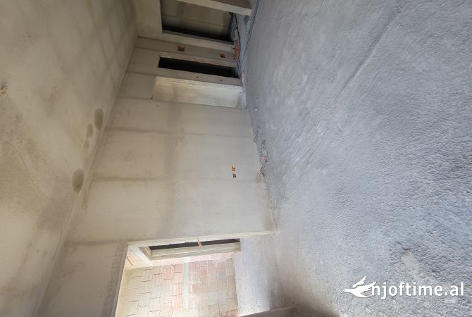 Shtepi ne shitje 1+1 ne Tirane - 75,000 Euro