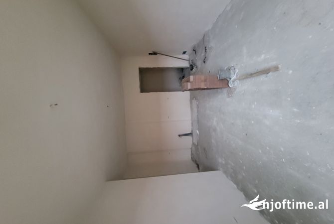 Shtepi ne shitje 2+1 ne Tirane - 130,000 Euro