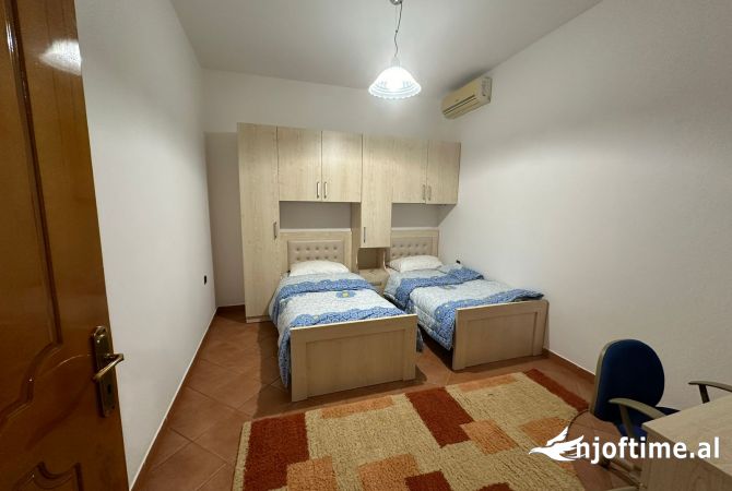 Shtepi me qera 2+1 ne Tirane - 500 Euro