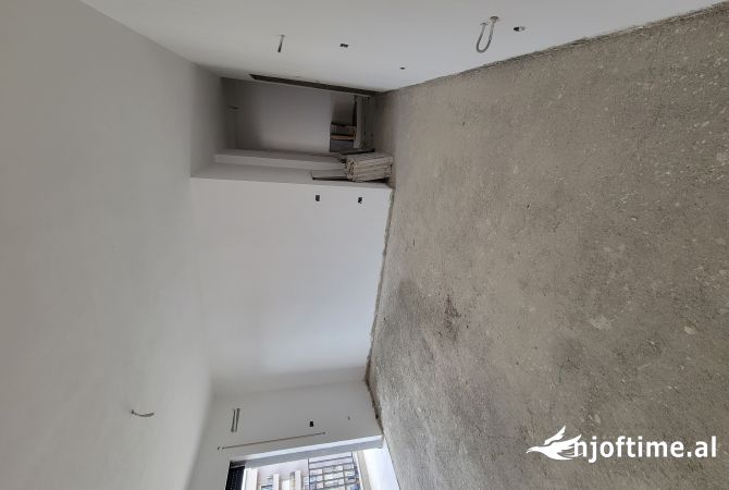 Shtepi ne shitje 1+1 ne Tirane - 90,000 Euro