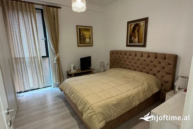 Shtepi ne shitje 2+1 ne Tirane - 180,000 Euro