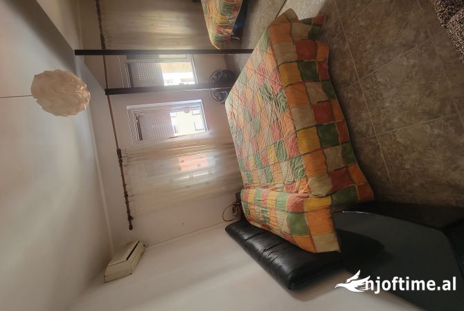 Shtepi me qera 2+1 ne Tirane - 500 Euro