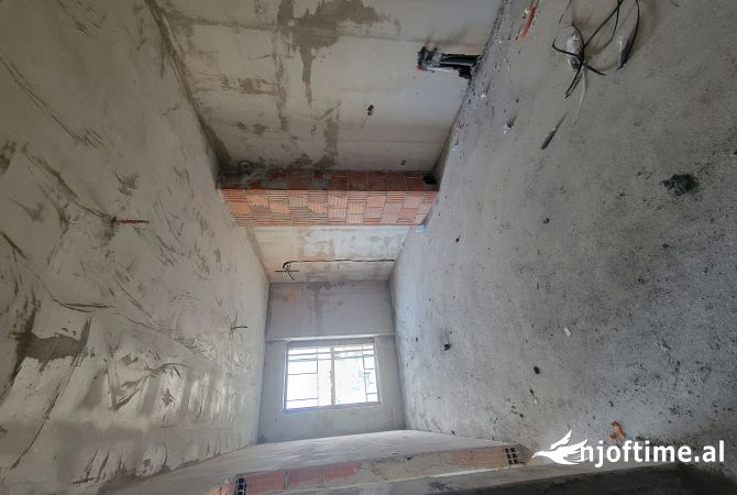 Shtepi ne shitje 1+1 ne Tirane - 87,000 Euro