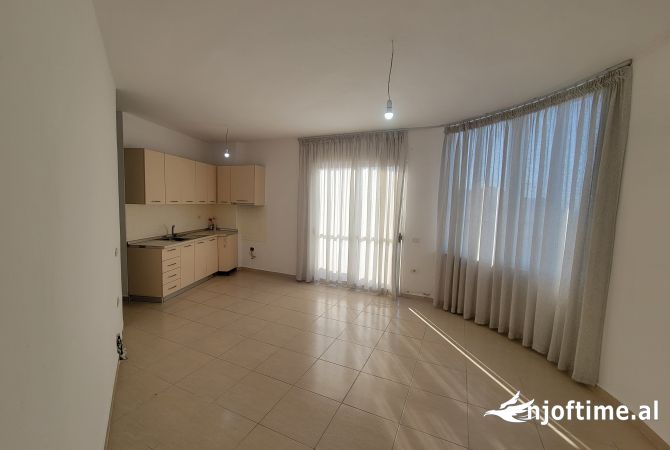 Shtepi ne shitje 1+1 ne Tirane - 85,000 Euro