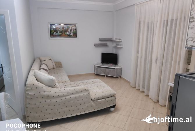 Shtepi me qera 2+1 ne Tirane - 450 Euro