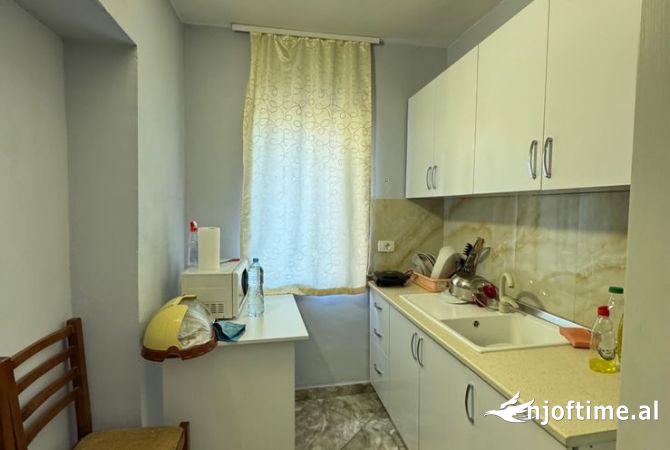 Shtepi me qera Garsoniere ne Tirane - 450 Euro