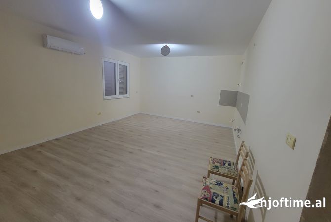 Apartment for rent in Tirana 1+1, Emty