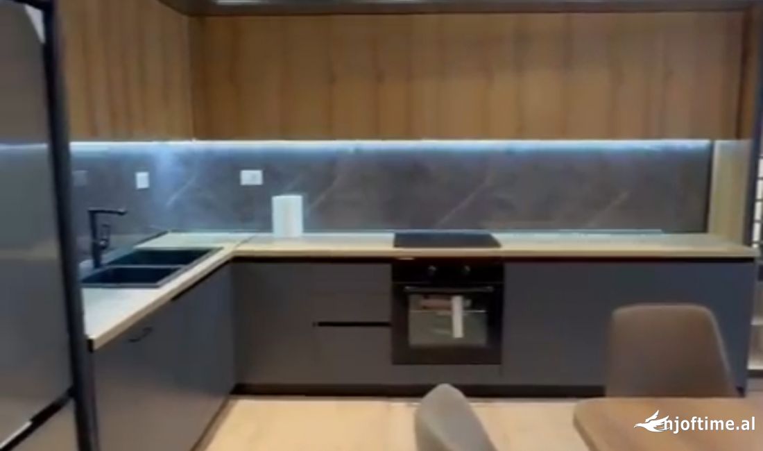 Shtepi me qera Apartament ne Tirane, 1+1, Mobilimi E mobiluar, Pagesa 750  Euro.