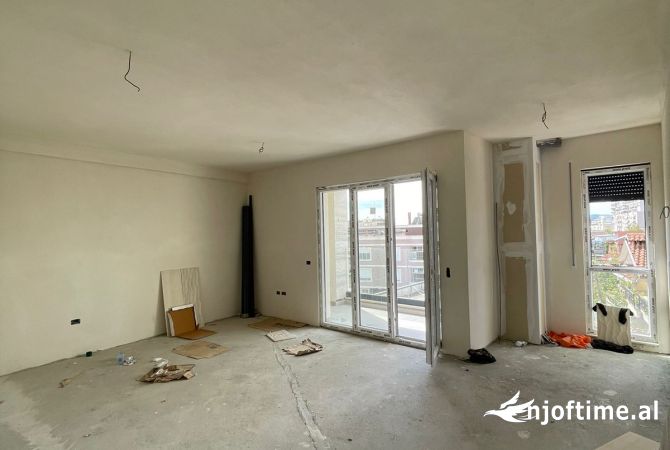 Shtepi ne shitje 2+1 ne Tirane - 180,000 Euro