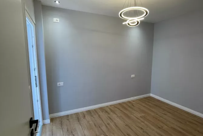 Shtepi ne shitje 1+1 ne Tirane - 98,000 Euro