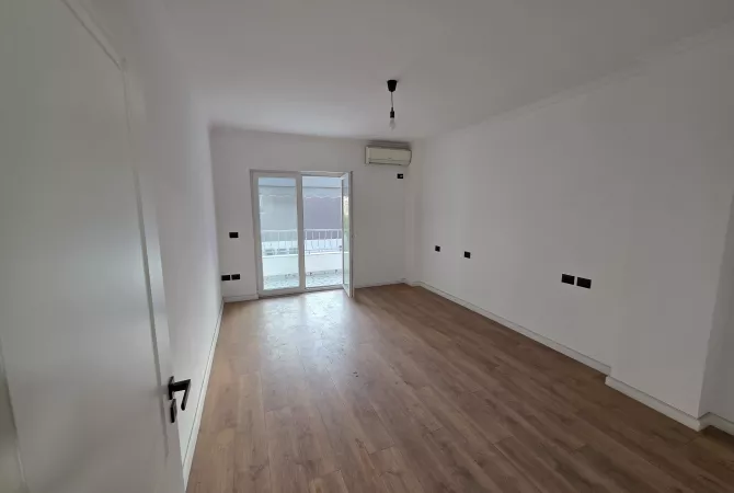 Shtepi ne shitje 2+1 ne Tirane - 155,000 Euro