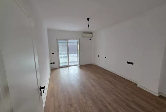 Shtepi ne shitje 2+1 ne Tirane - 155,000 Euro