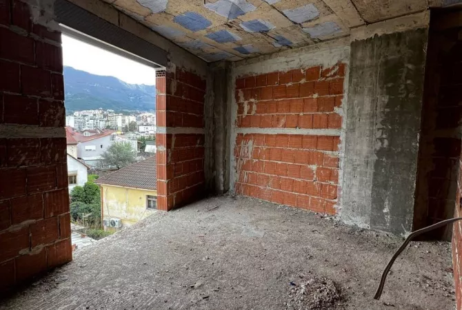 Shtepi ne shitje 2+1 ne Tirane - 162,000 Euro