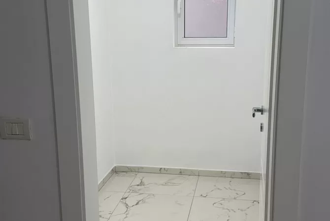Private house for rent in Tirana 2+1, Emty