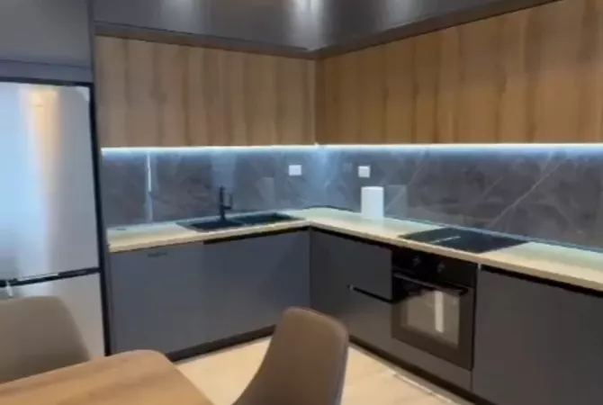 Shtepi me qera 1+1 ne Tirane - 800 Euro