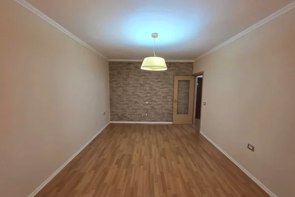 Shtepi ne shitje 2+1 ne Tirane - 115,000 Euro