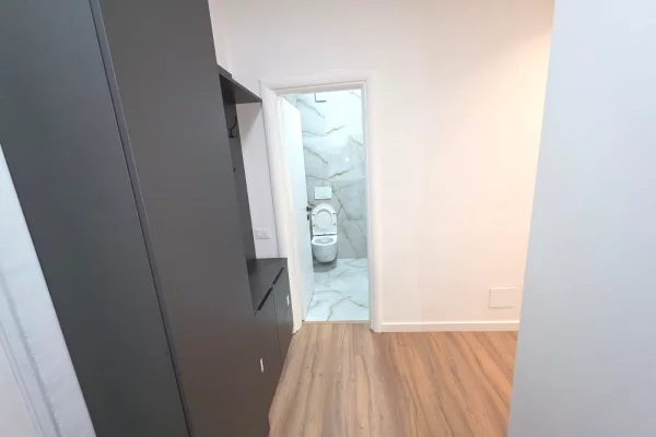 Shtepi me qera 3+1 ne Tirane - 1,500 Euro