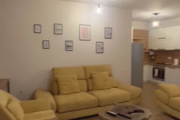 Shtepi ne shitje 2+1 ne Tirane - 280,000 Euro