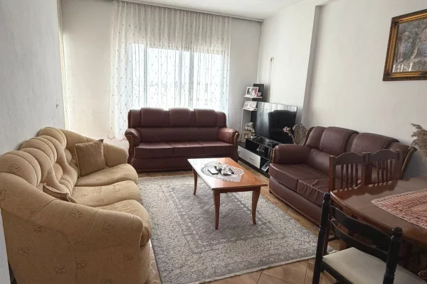 Shtepi ne shitje 1+1 ne Tirane - 100,000 Euro