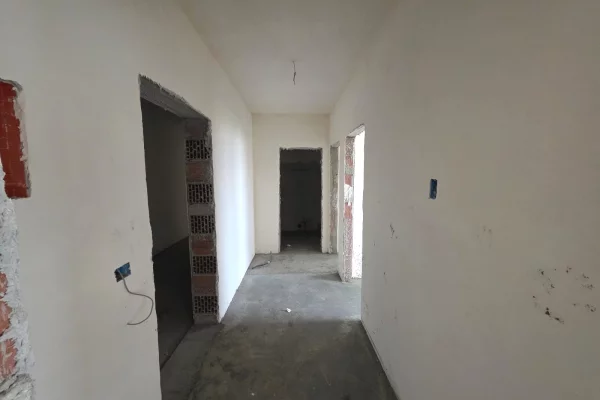 Shtepi ne shitje 2+1 ne Tirane - 90,000 Euro